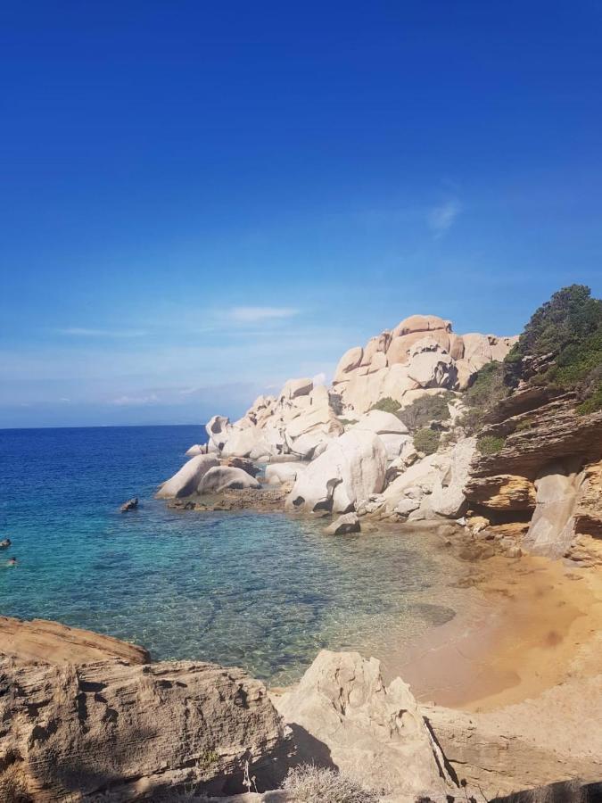 B&B Unique Art Santa Teresa Gallura Luaran gambar